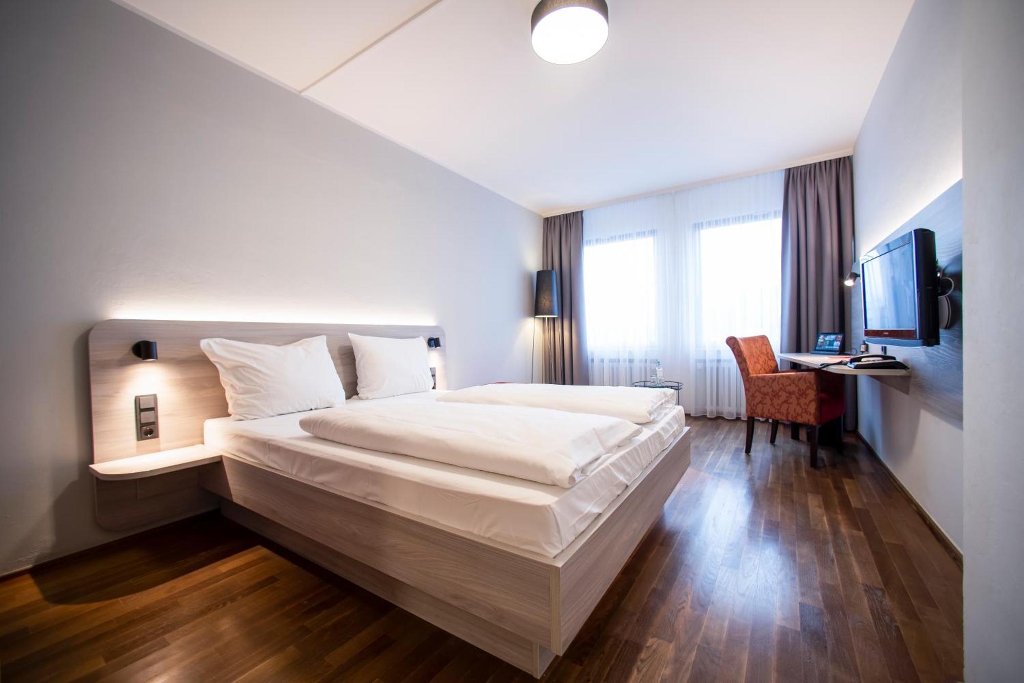 Eden Hotel Frueh Am Dom Cologne Exterior photo